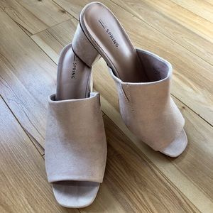 Sandales mules à talon haut